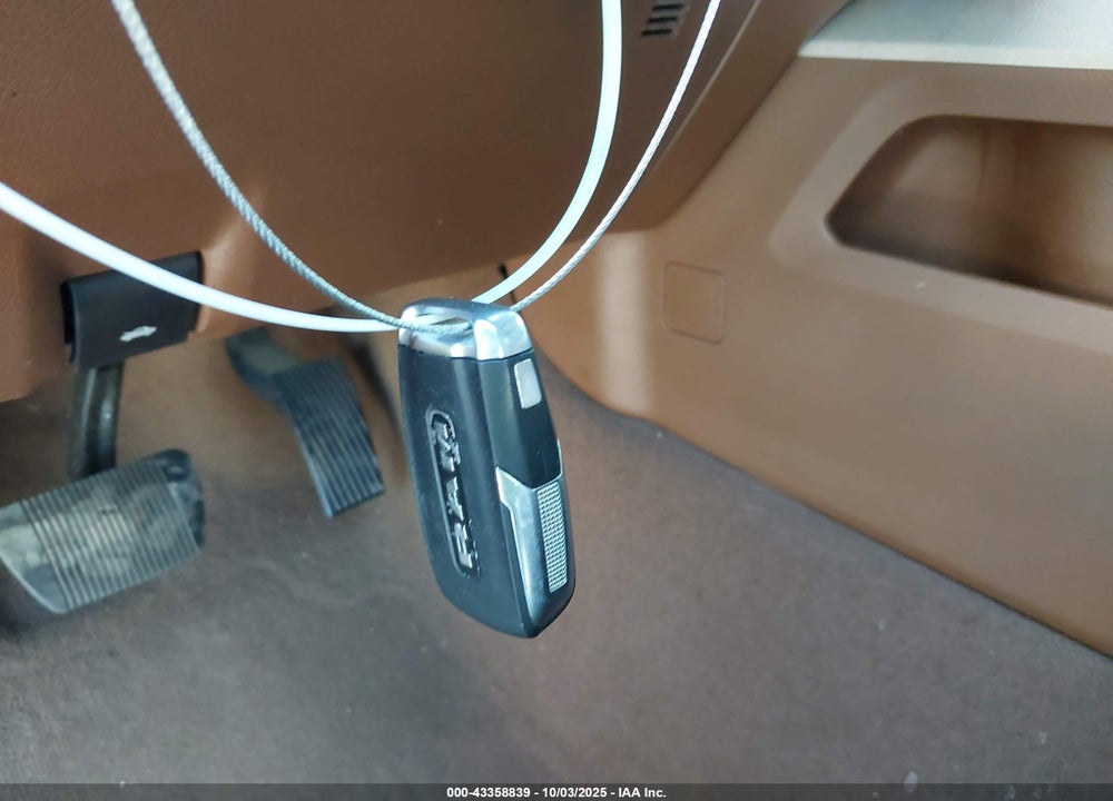 2019 RAM 1500 LAIE  4X4 6'4 BOX VIN: 1C6SRFDT8KN797245