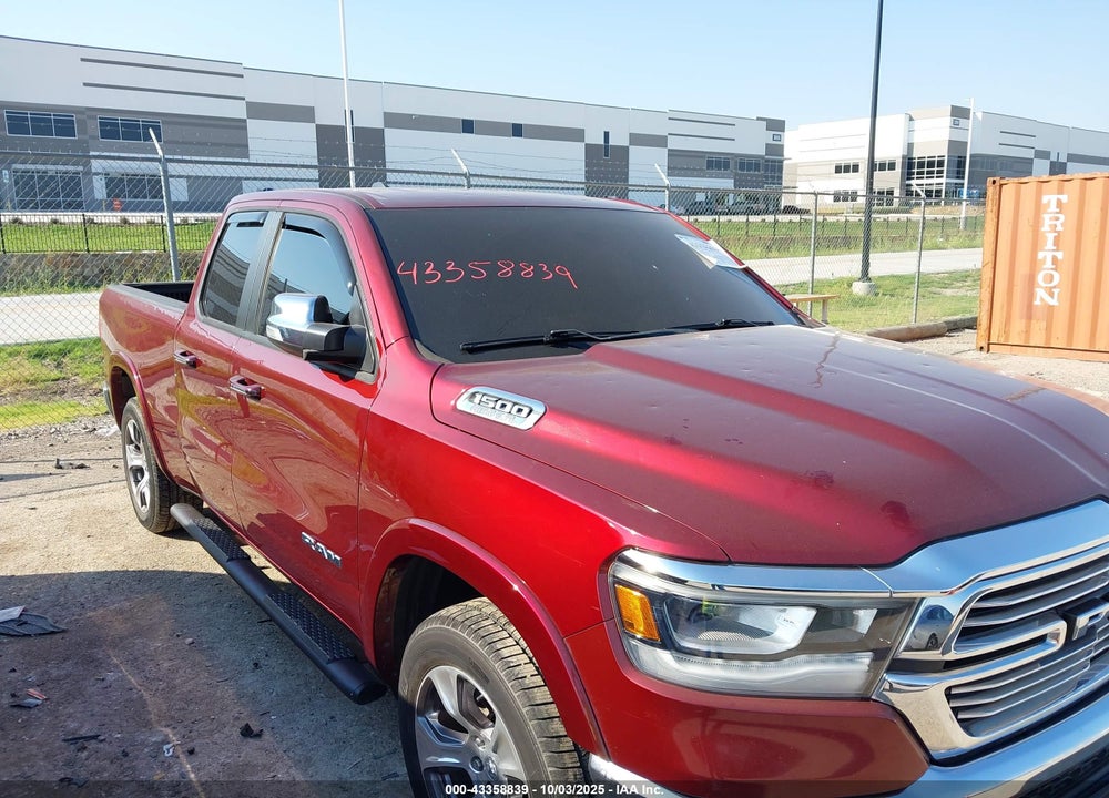 2019 RAM 1500 LAIE  4X4 6'4 BOX VIN: 1C6SRFDT8KN797245