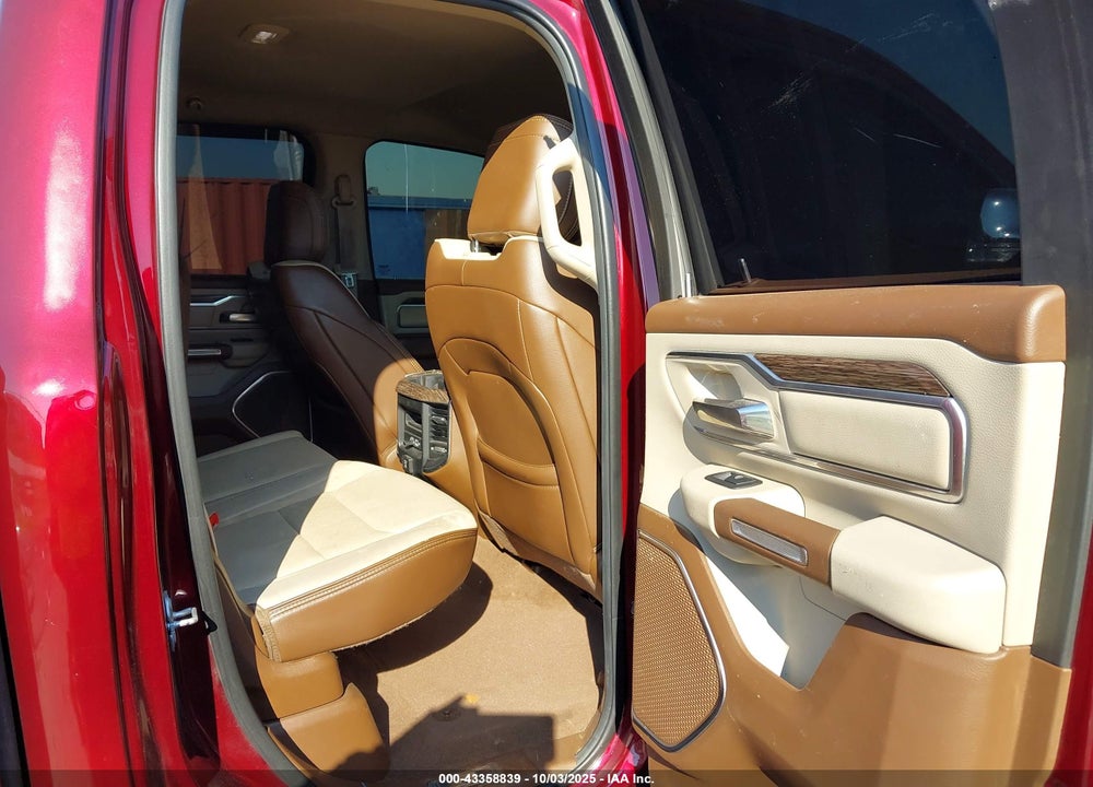 2019 RAM 1500 LAIE  4X4 6'4 BOX VIN: 1C6SRFDT8KN797245