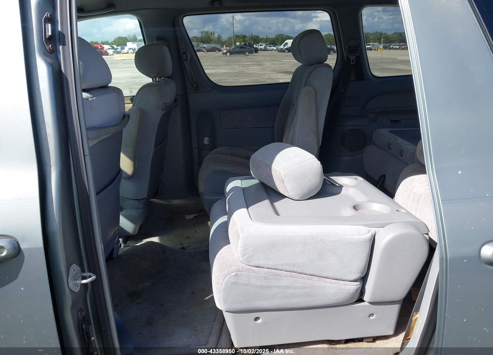 1998 TOYOTA SIENNA VIN: 4T3ZF13C2WU083596
