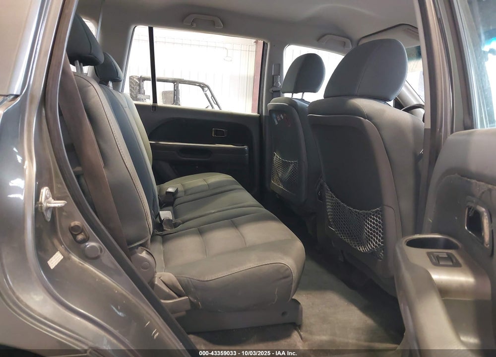 2007 HONDA PILOT VIN: 2HKYF181X7H500636