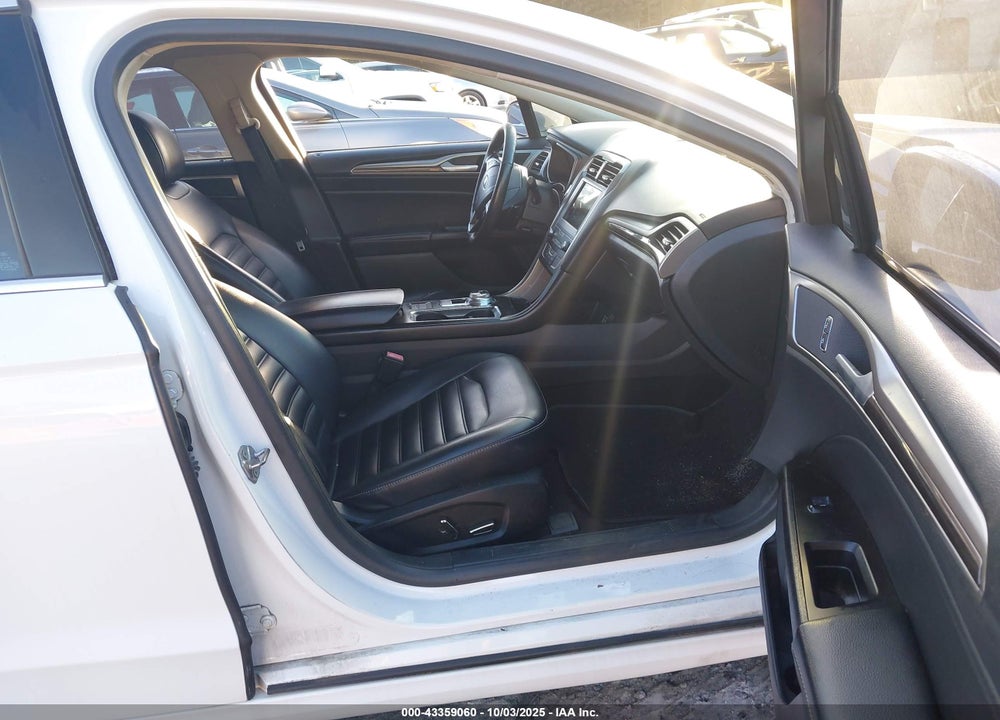 2019 FORD FUSION VIN: 3FA6P0CD2KR140516