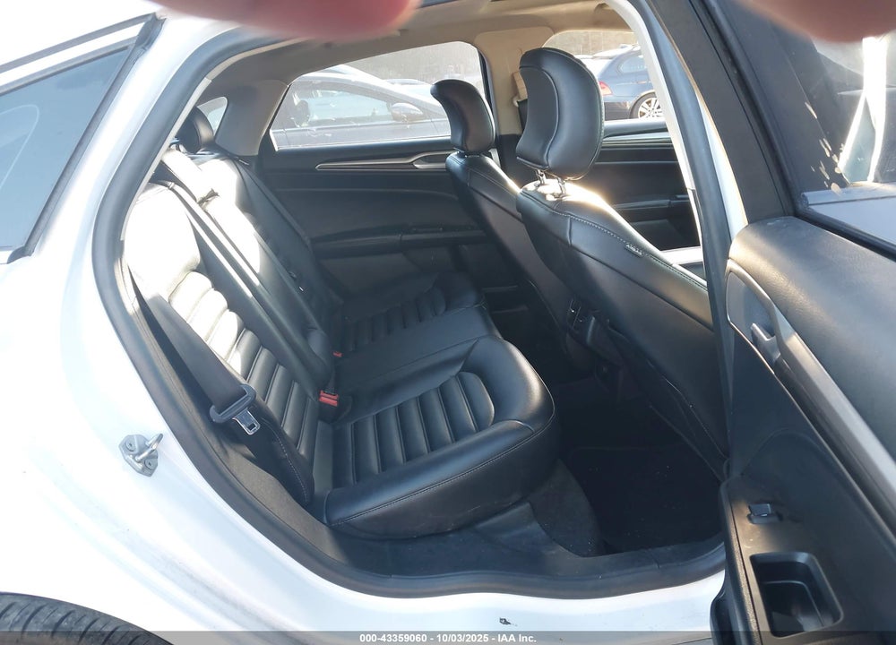 2019 FORD FUSION VIN: 3FA6P0CD2KR140516