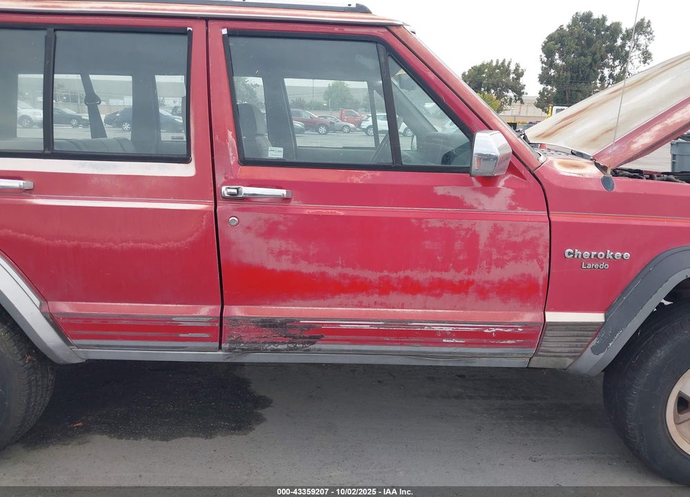 1991 JEEP CHEROKEE LAREDO VIN: 1J4FJ58S3ML559759