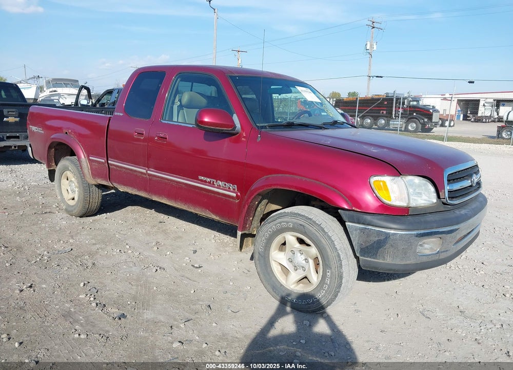2000 TOYOTA TUNDRA LTD V8 VIN: 5TBBT4818YS108680