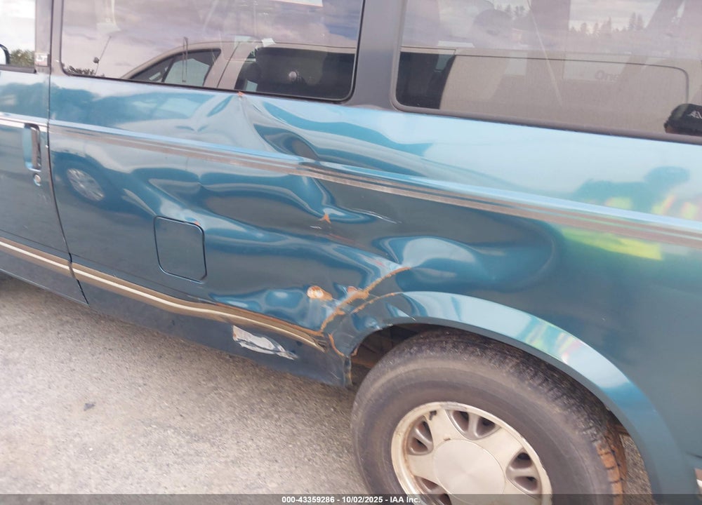 1995 CHEVROLET ASTRO VIN: 1GNEL19W7SB273039