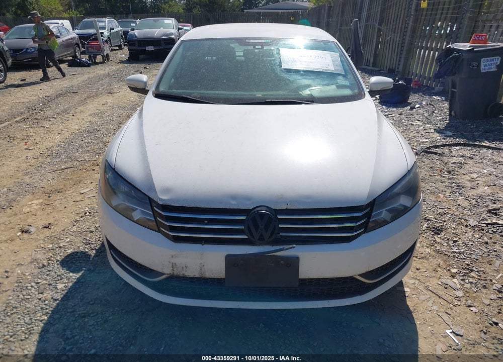 2013 VOLKSWAGEN PASSAT 2.5L SE VIN: 1VWBH7A32DC003776