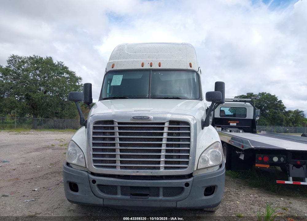 2019 FREIGHTLINER CASCADIA 125 VIN: 3AKJGLDRXKSKL6938