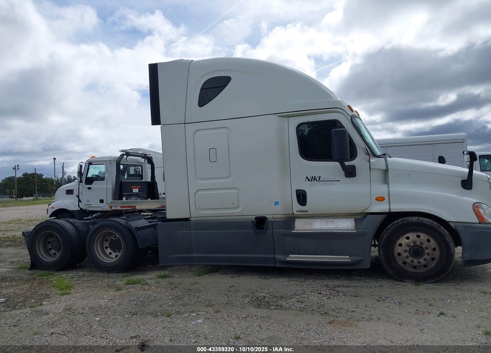 2019 FREIGHTLINER CASCADIA 125 VIN: 3AKJGLDRXKSKL6938