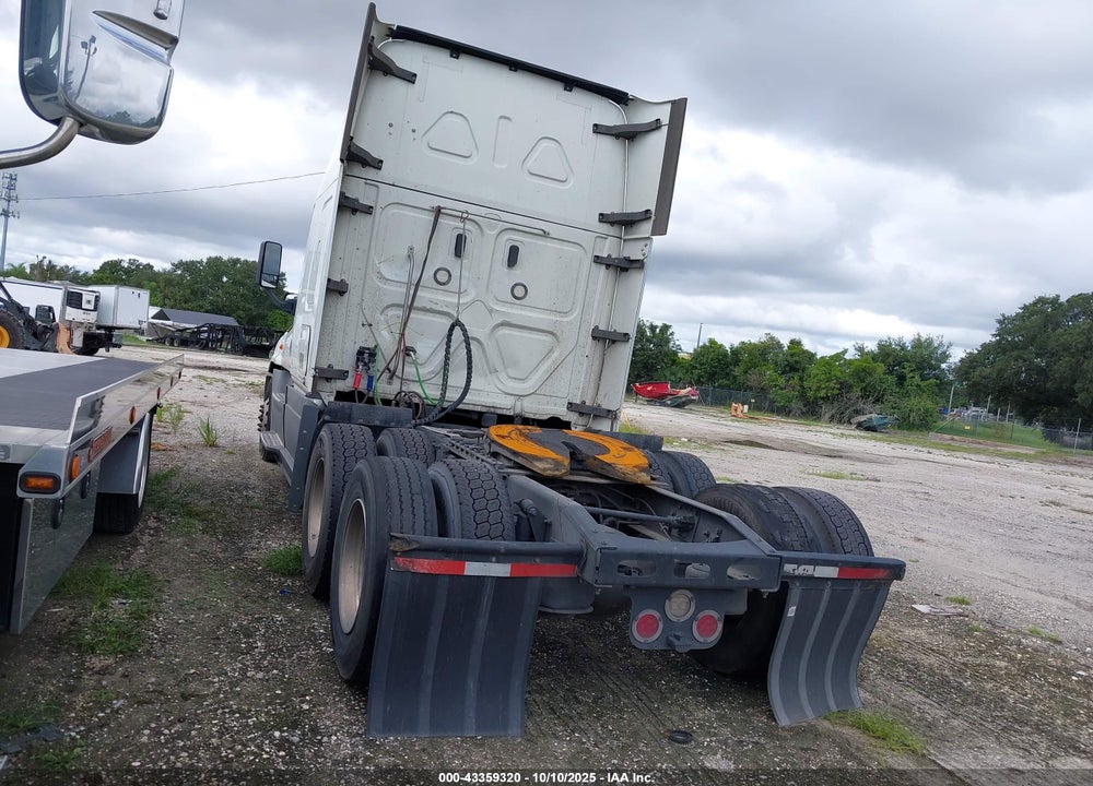 2019 FREIGHTLINER CASCADIA 125 VIN: 3AKJGLDRXKSKL6938