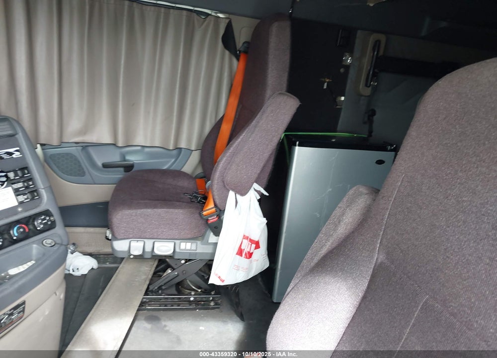 2019 FREIGHTLINER CASCADIA 125 VIN: 3AKJGLDRXKSKL6938