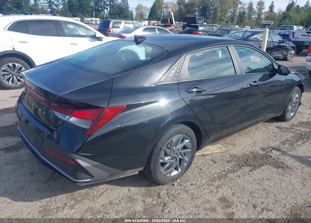 2024 HYUNDAI ELANTRA SEL VIN: KMHLM4DG7RU822814