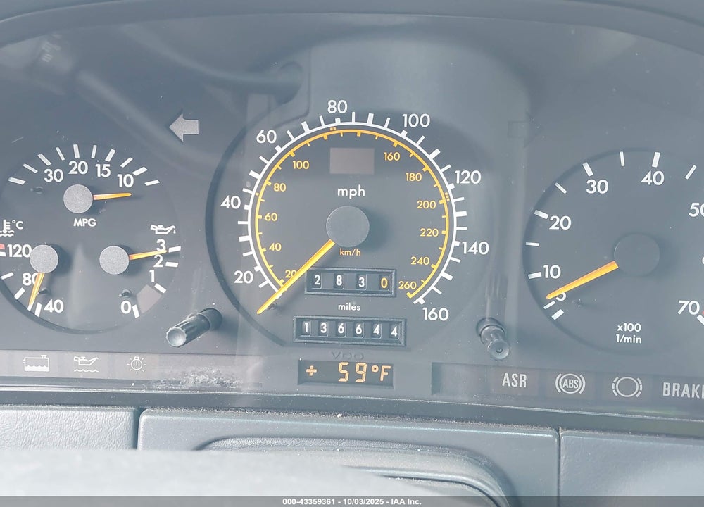 1993 MERCEDES-BENZ 500 VIN: WDBGA51E0PA115008
