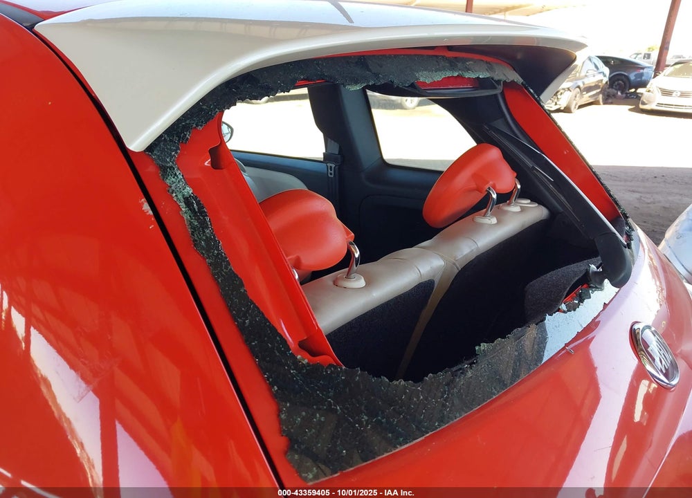 2015 FIAT 500E VIN: 3C3CFFGE2FT570243