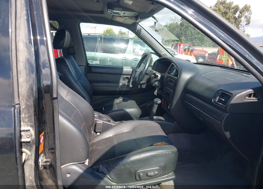 2002 NISSAN PATHFINDER LE VIN: JN8DR09X82W663635