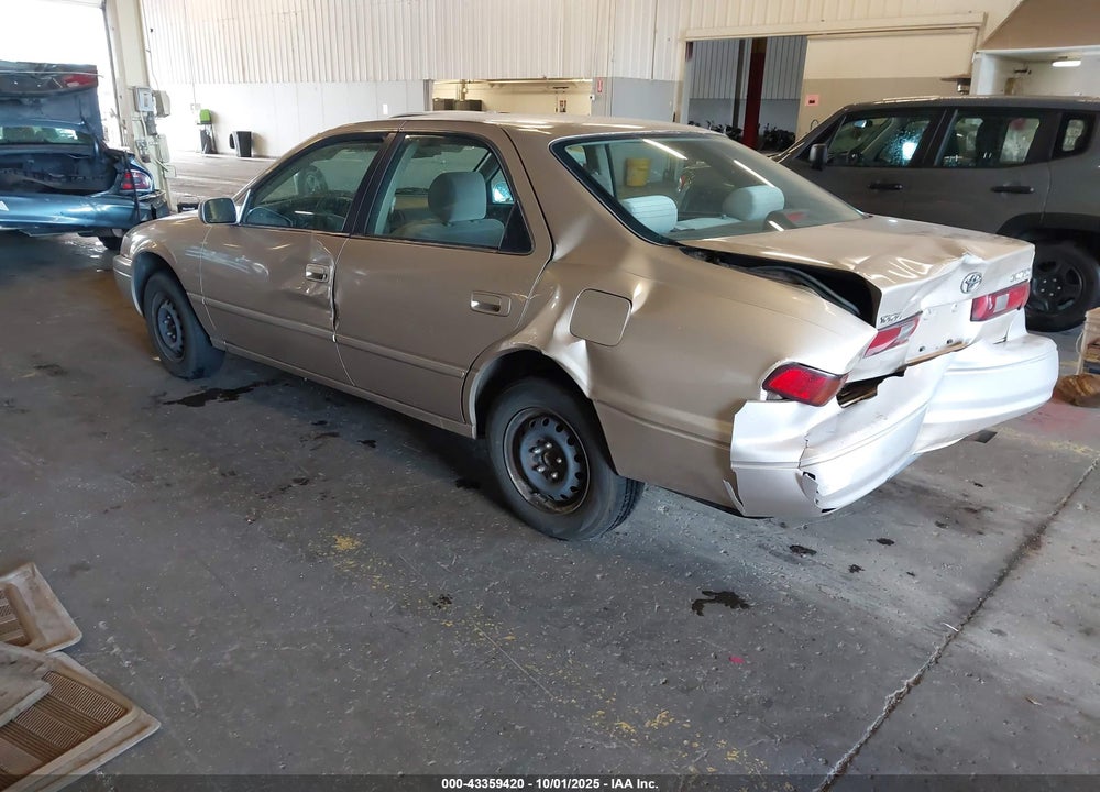 1999 TOYOTA CAMRY LE VIN: JT2BG22K0X0312711