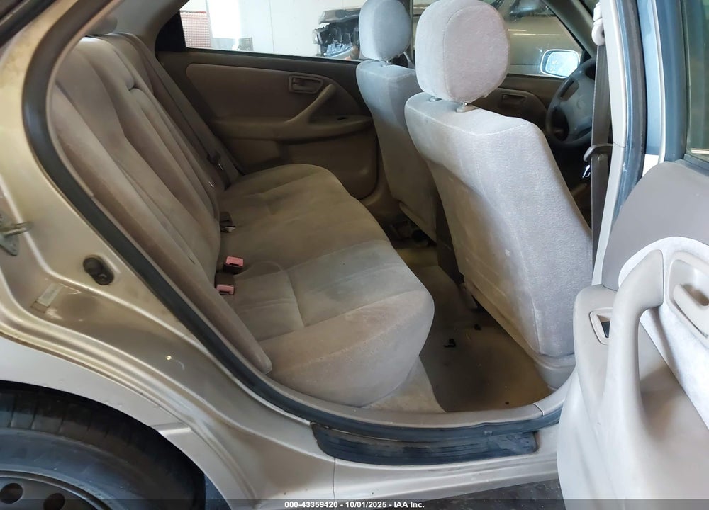 1999 TOYOTA CAMRY LE VIN: JT2BG22K0X0312711