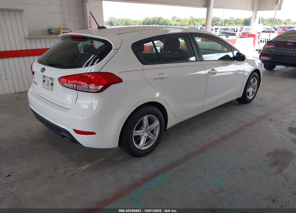 2017 KIA FORTE LX VIN: KNAFK5A87H5702821