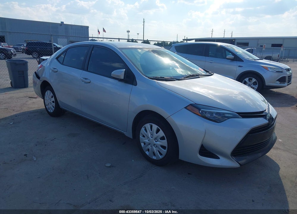 2018 TOYOTA COROLLA LE VIN: 5YFBURHE1JP764738