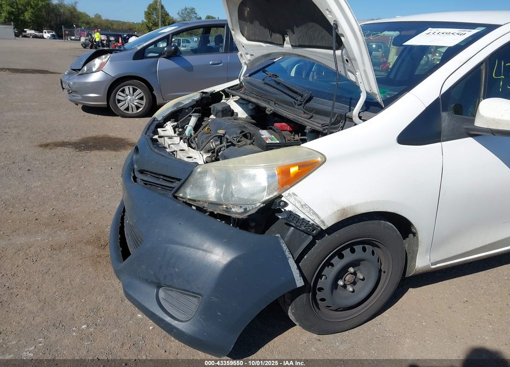 2012 TOYOTA YARIS LE VIN: JTDKTUD35CD522213