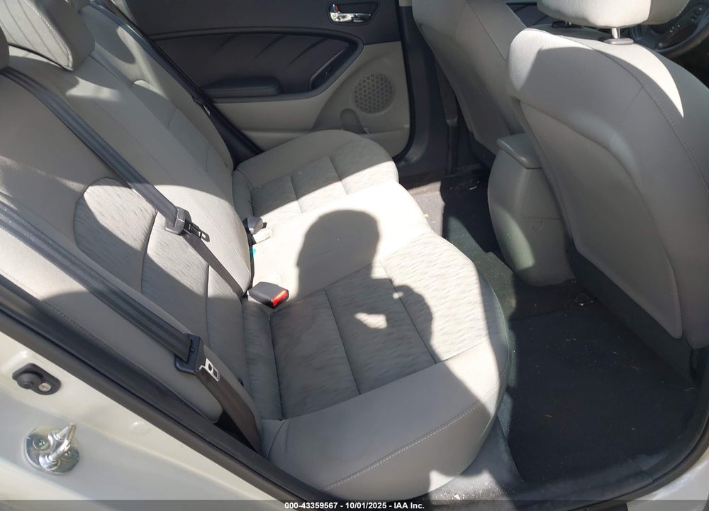 2015 KIA FORTE VIN: KNAFK4A69F5364876