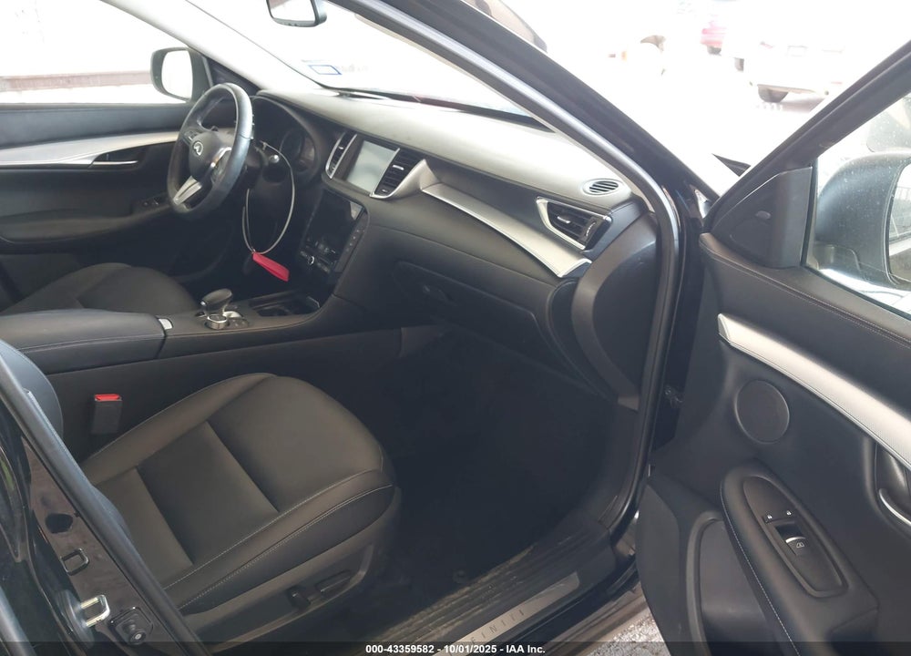 2019 INFINITI QX50 LUXE VIN: 3PCAJ5M12KF137902