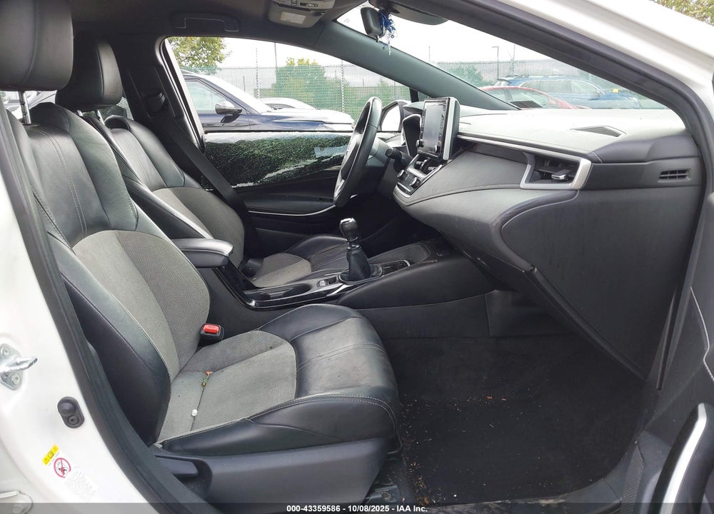 2019 TOYOTA COROLLA XSE VIN: JTNK4RBE4K3011610