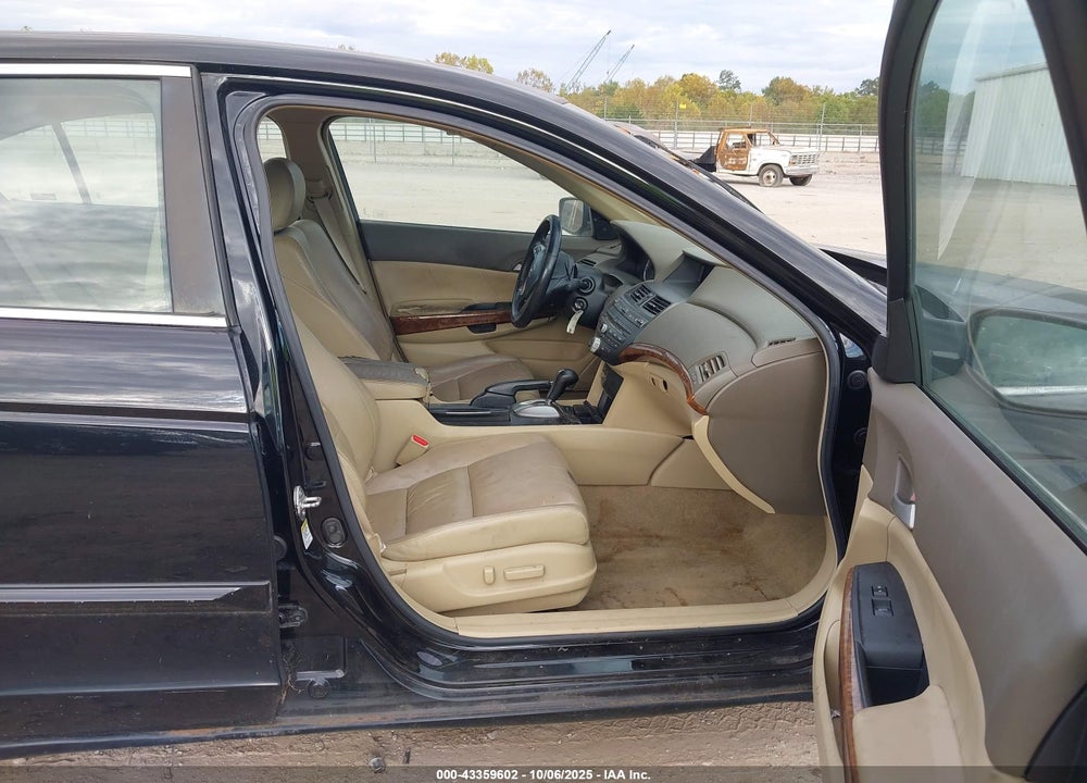 2009 HONDA ACCORD VIN: 1HGCP36839A008688