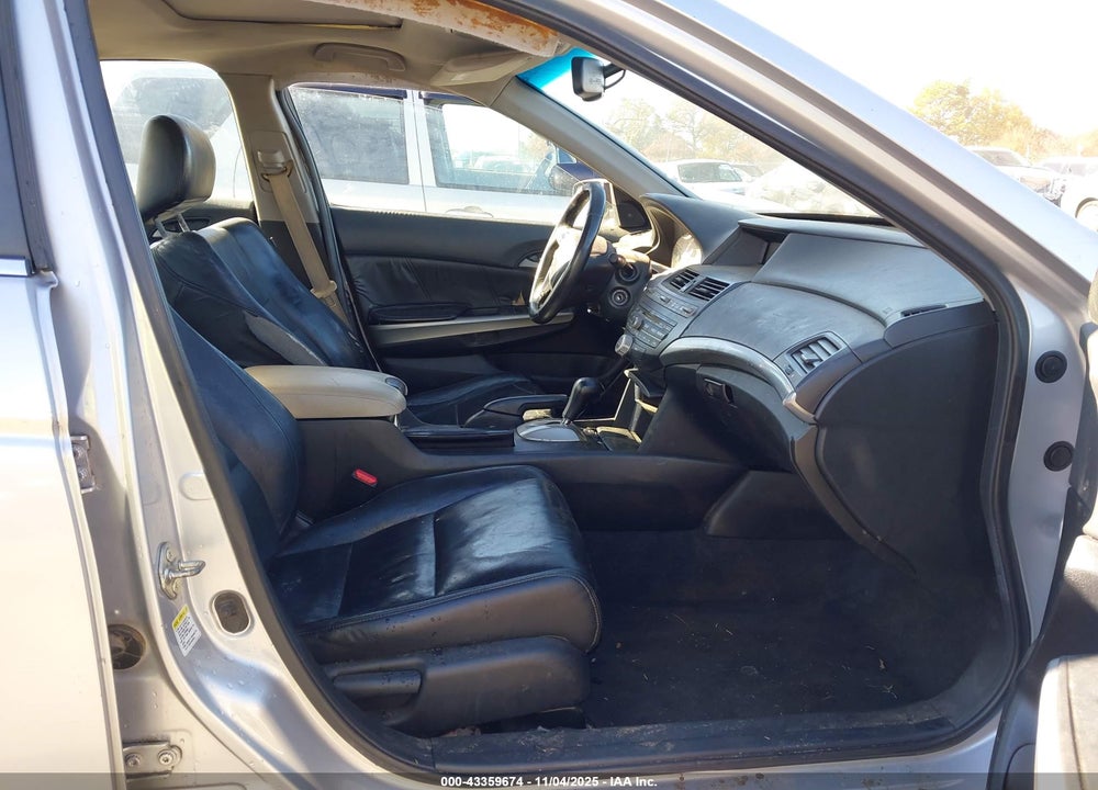 2010 HONDA ACCORD 2.4 EX-L VIN: 1HGCP2F82AA036495