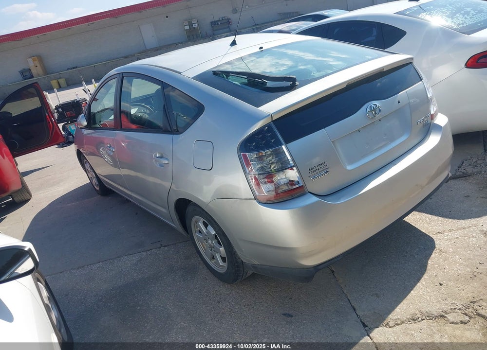 2005 TOYOTA PRIUS VIN: JTDKB20U153064300