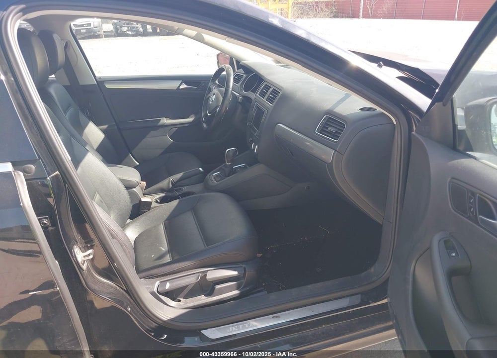 2017 VOLKSWAGEN JETTA VIN: 3VWDB7AJ1HM337505