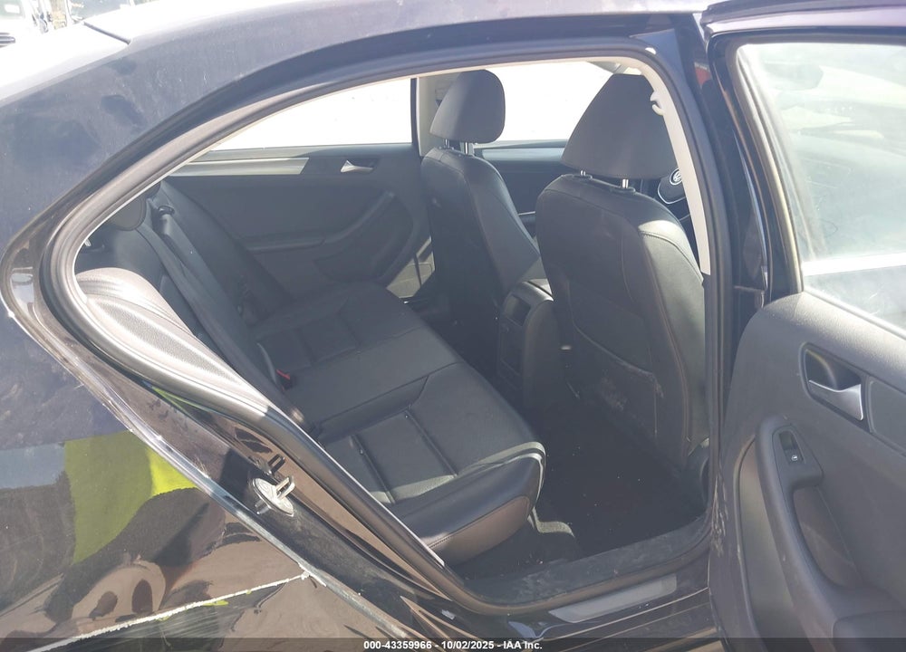2017 VOLKSWAGEN JETTA VIN: 3VWDB7AJ1HM337505