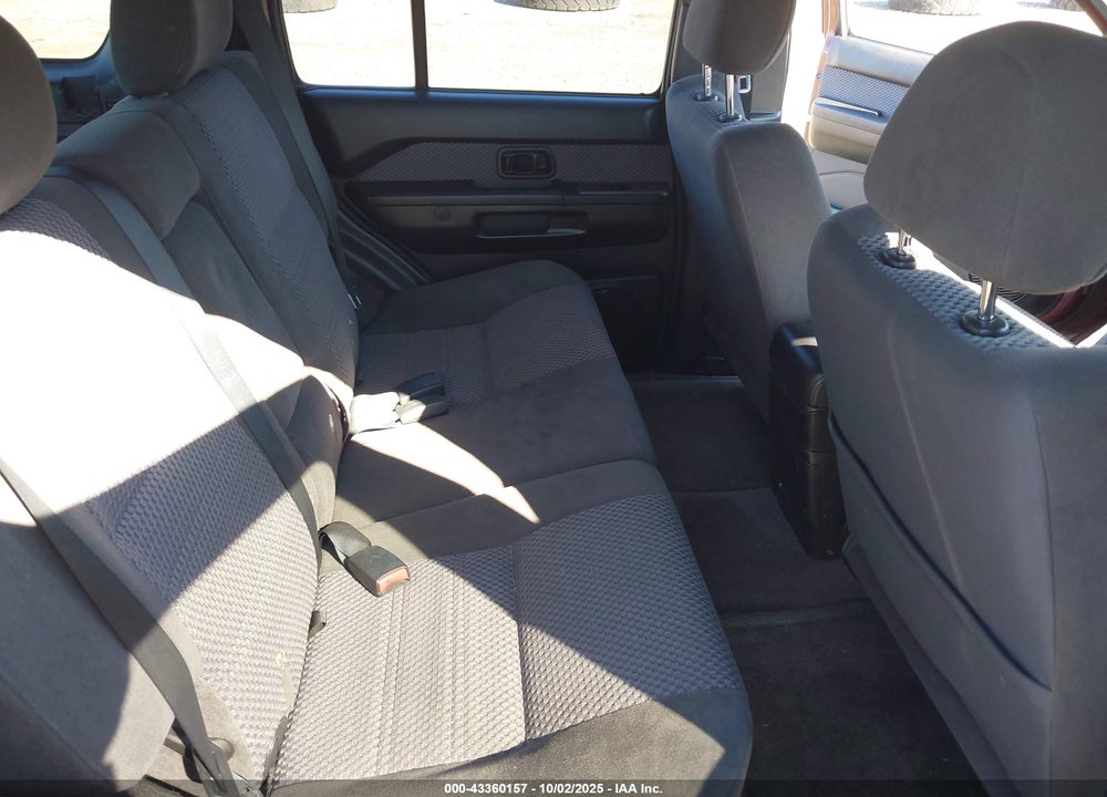2003 NISSAN PATHFINDER SE VIN: JN8DR09Y03W832542