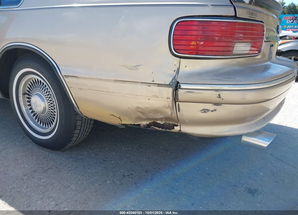 1995 CHEVROLET CAPRICE CLASSIC VIN: 1G1BL52W5SR190190
