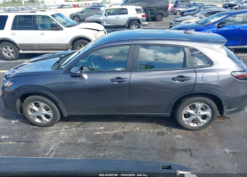 2024 HONDA HR-V 2WD LX VIN: 3CZRZ1H34RM715563