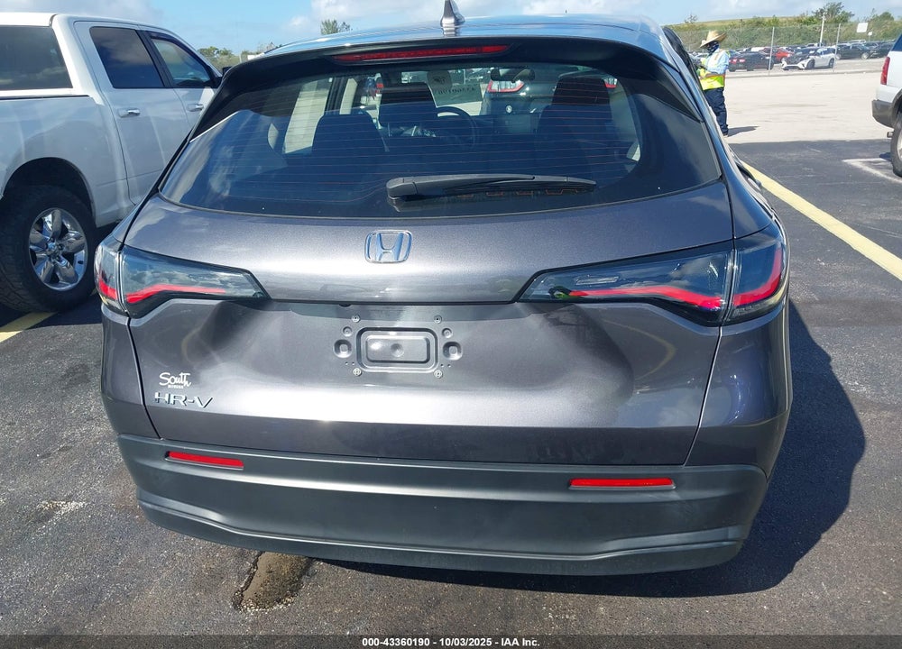 2024 HONDA HR-V 2WD LX VIN: 3CZRZ1H34RM715563