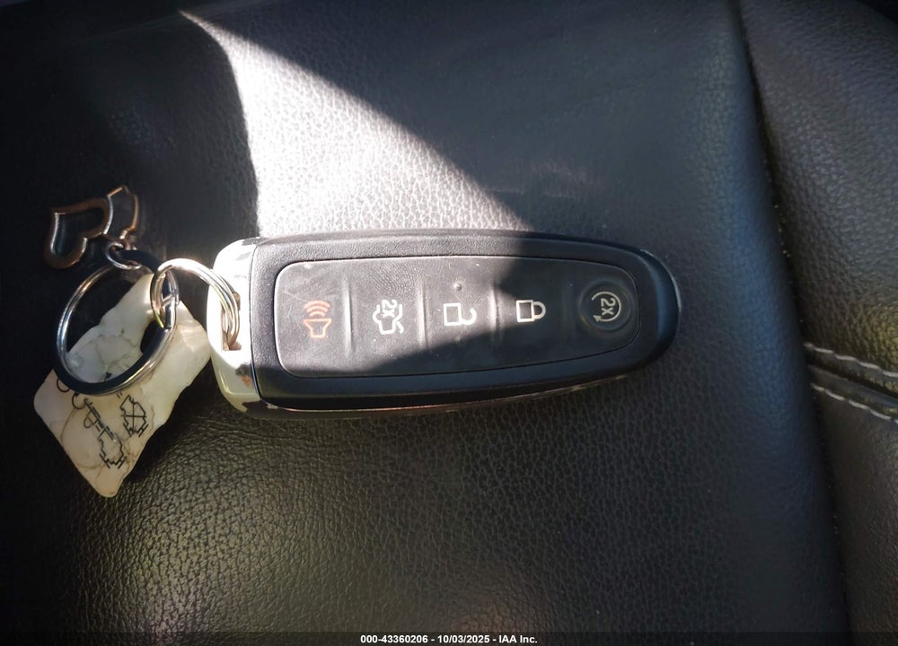 2017 FORD ESCAPE VIN: 1FMCU9JD5HUA87630
