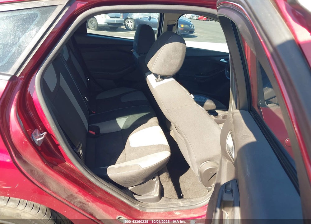 2014 FORD FOCUS VIN: 1FADP3K20EL271522