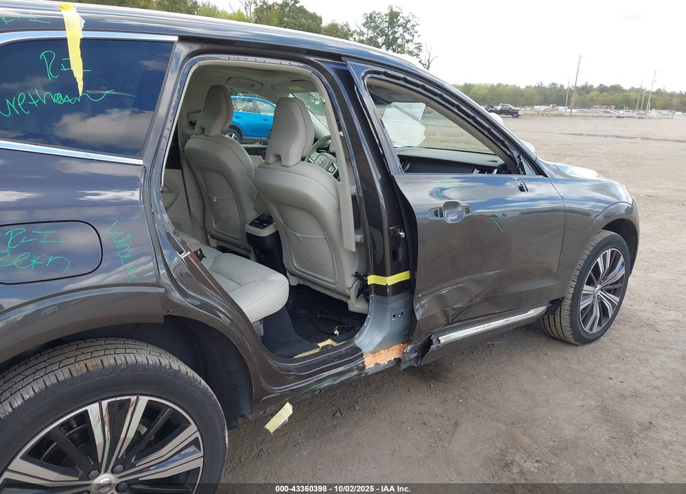 2022 VOLVO XC60 B5 INSCRIPTION VIN: YV4L12RL8N1080911