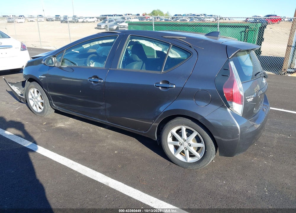 2015 TOYOTA PRIUS C VIN: JTDKDTB34F1582239
