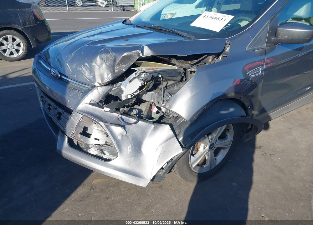 2014 FORD ESCAPE VIN: 1FMCU0GX7EUA10637