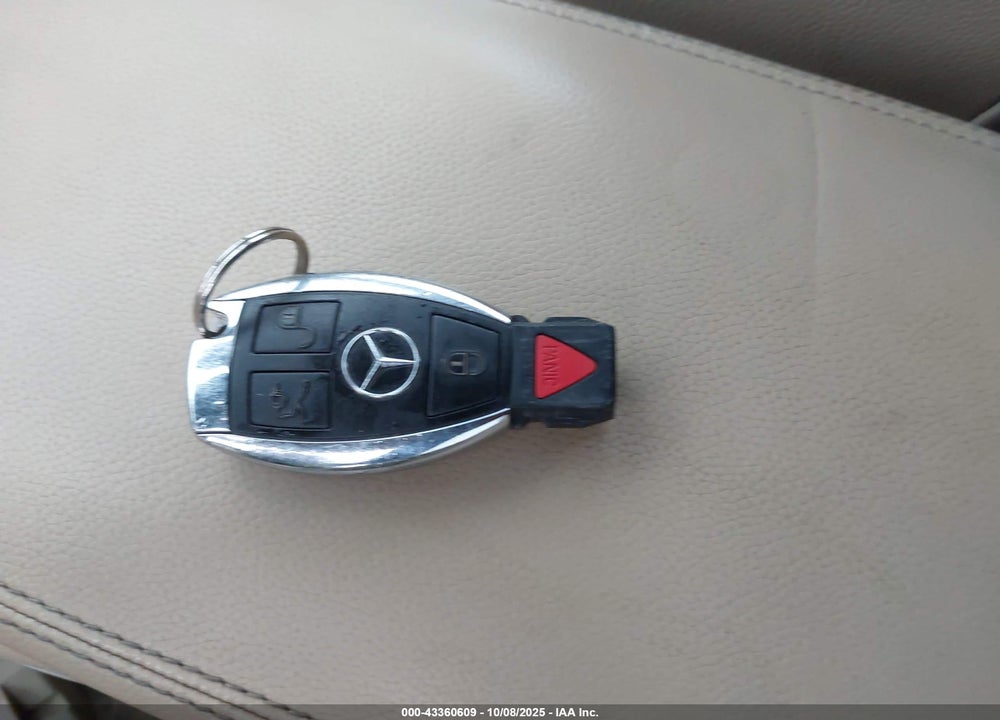 2011 MERCEDES-BENZ GL-CLASS VIN: 4JGBF2FE8BA639435