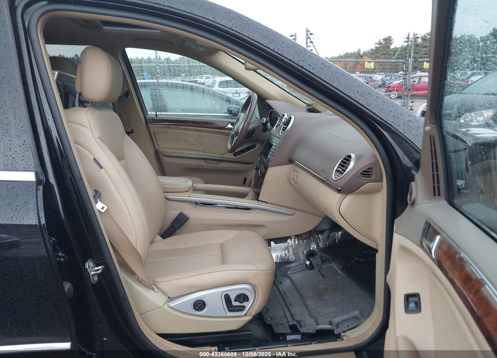 2011 MERCEDES-BENZ GL-CLASS VIN: 4JGBF2FE8BA639435