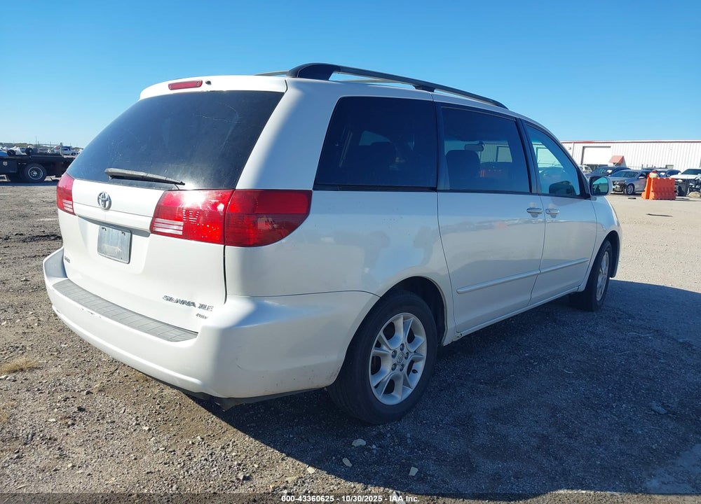 2005 TOYOTA SIENNA XLE VIN: 5TDBA22C25S029996