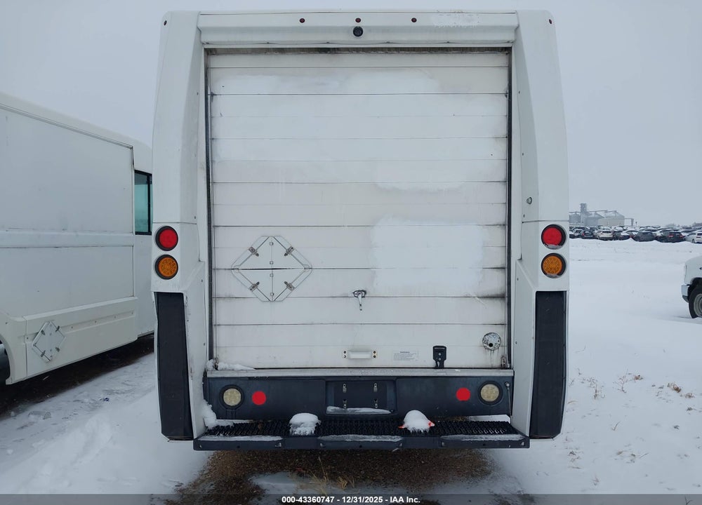 2013 ISUZU COMMERCIAL VAN VIN: JALB4T172D7W01660