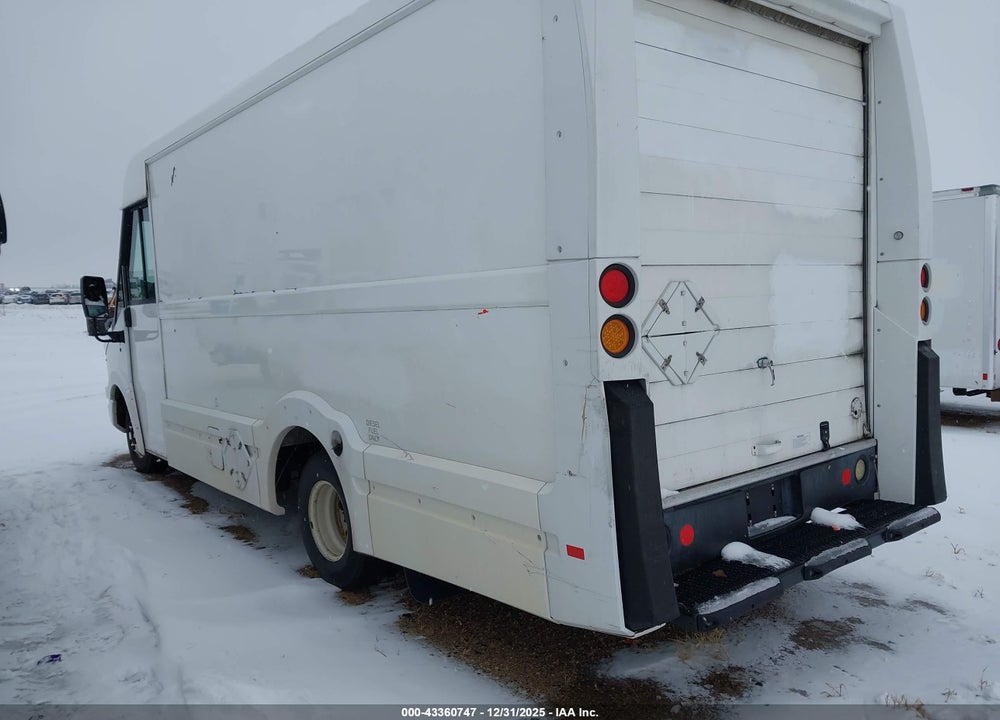 2013 ISUZU COMMERCIAL VAN VIN: JALB4T172D7W01660