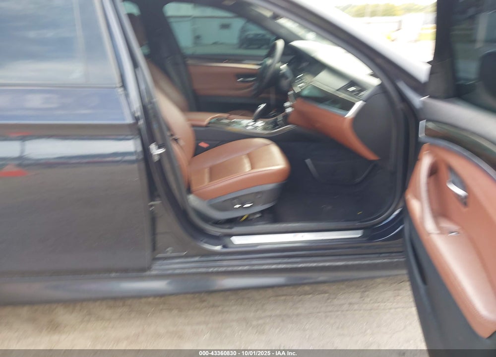 2013 BMW 5 SERIES VIN: WBAXH5C55DD110310