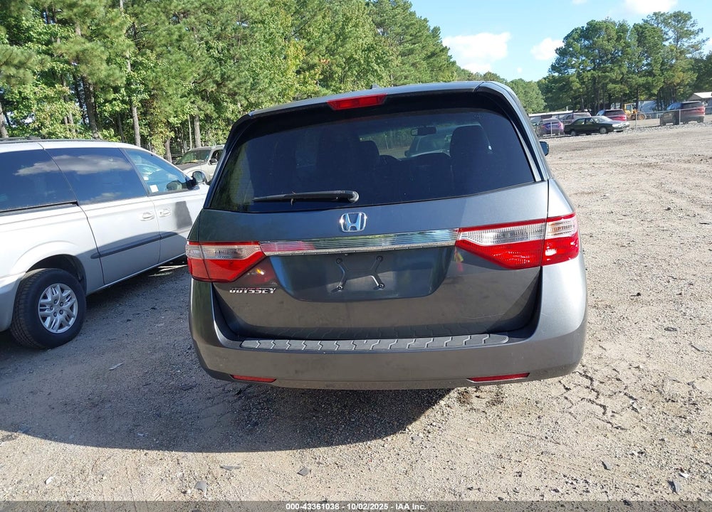 2011 HONDA ODYSSEY EX-L VIN: 5FNRL5H69BB062361