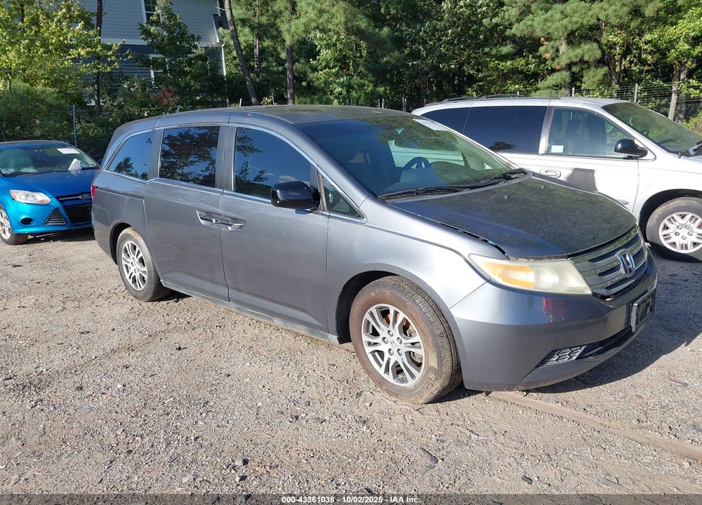 2011 HONDA ODYSSEY EX-L VIN: 5FNRL5H69BB062361