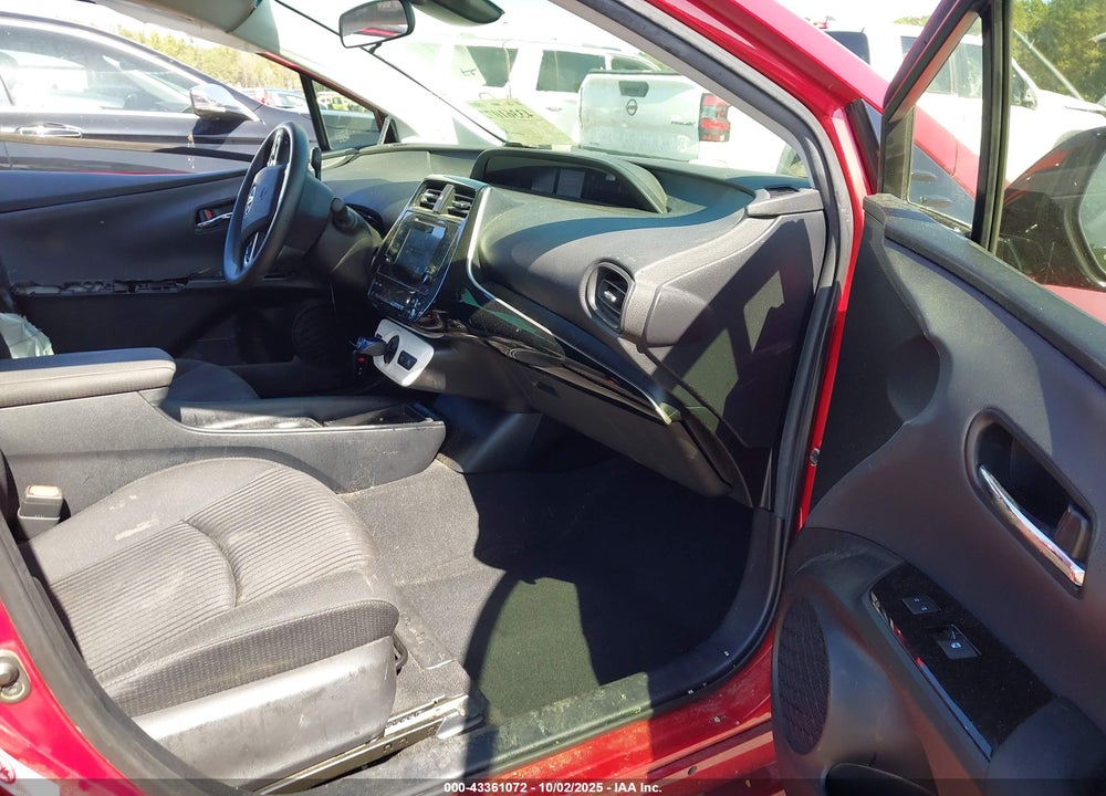 2018 TOYOTA PRIUS TWO ECO VIN: JTDKARFU8J3061469